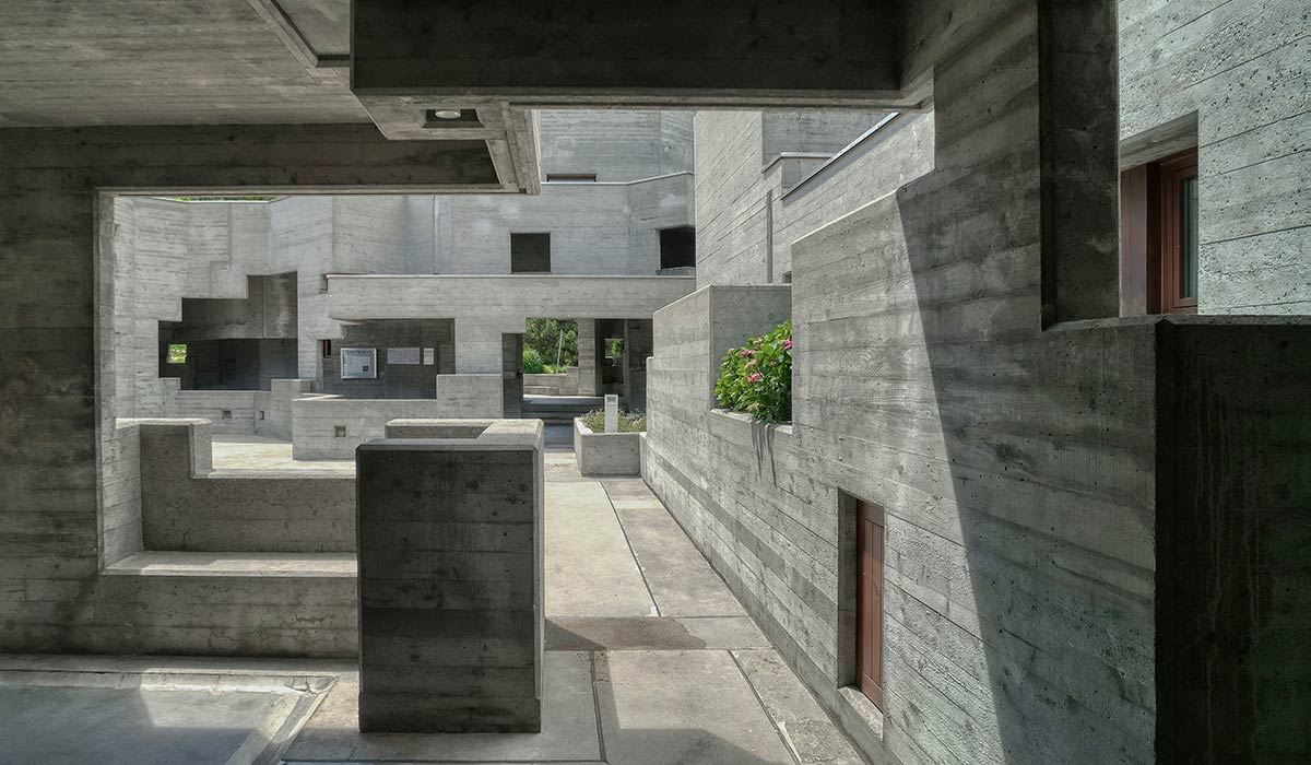 látszóbeton, látványbeton, finombeton gyártás, betonüzem, beton falburkolat